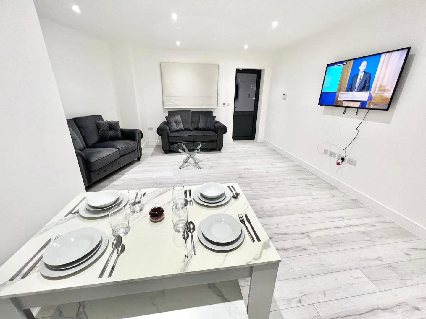 Queens Luxury Apartments Wembley Stadium - London Exterior photo
